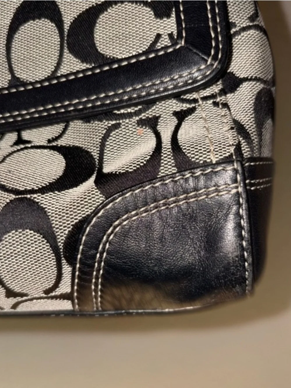 Coach EUC! Y2K Coach Hampton/ Soho Signature Style F13972 - Free Project Wallet
